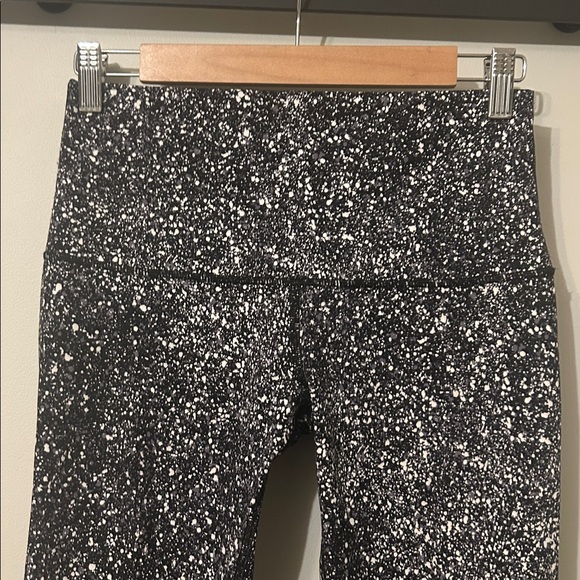 Lululemon Wunder Under Hi-Rise Leggings Rare - Picture 2 of 6